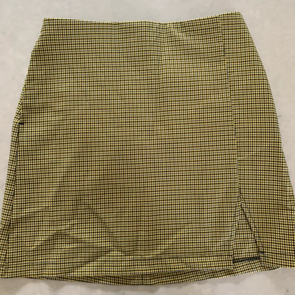 Urban Outfitters Houndstooth Mini Skirt